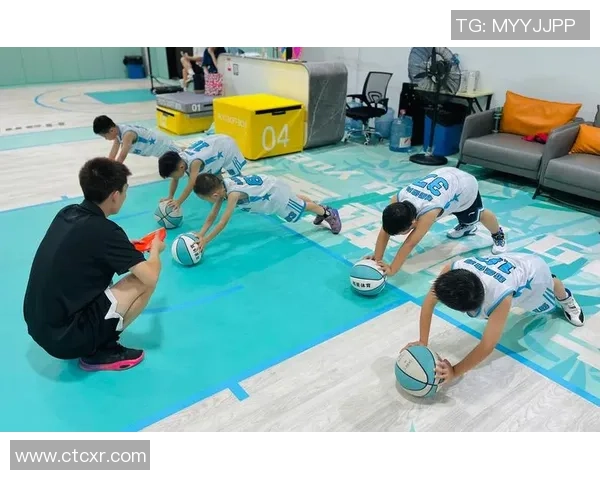小学篮球心得分享与成长体会探讨如何在球场上锻炼身体与团队合作精神